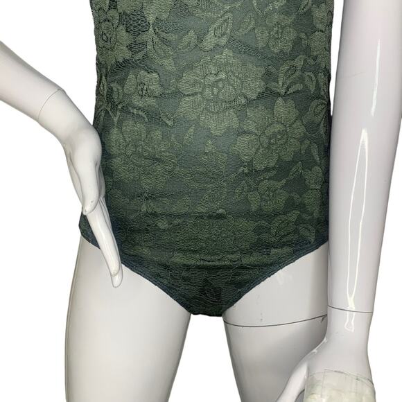 Express NWT Lace Bodysuit Multiway Olive Green Pullover Two Snap Buttons Size M - Picture 3 of 12